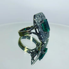 Load image into Gallery viewer, Pre-loved Diamond Ring