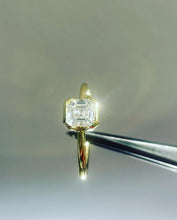 Load image into Gallery viewer, Handmade 18ct Gold Diamond Ring
