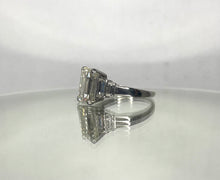 Load image into Gallery viewer, Pre-loved Diamond Ring

