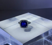 Load image into Gallery viewer, Sapphire And Diamond Rings

